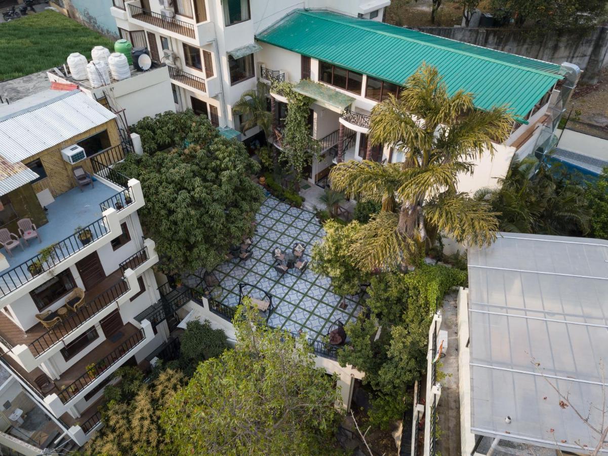 Yogved Hospitality & Resort リシケーシュ エクステリア 写真