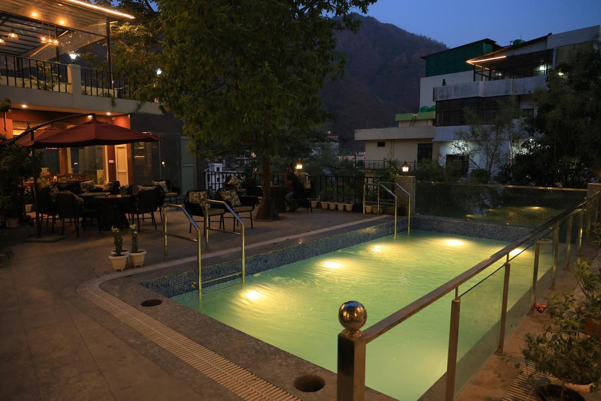 Yogved Hospitality & Resort リシケーシュ エクステリア 写真